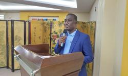 LEITI Head of Secretariat, Jeffrey N. Yates at the consultative meeting